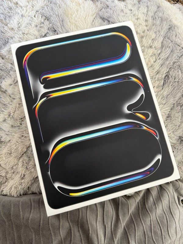 iPad Pro 13-inch (M4) 256gb Space Black ~ Brand New Sealed!