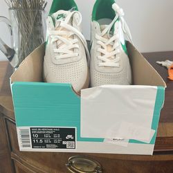 NIKE  SB HERITAGE VULC-10 Men’s 11.5 Women’s