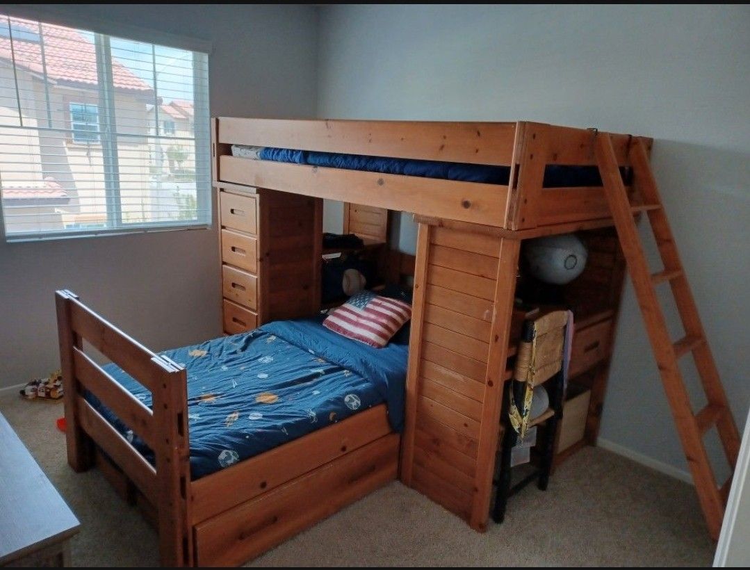 Bunk Bed