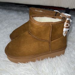bebe fur boots size 1 kids