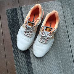 Men's Golf Shoes , Nike, Size 9 Ten Dollars Today p