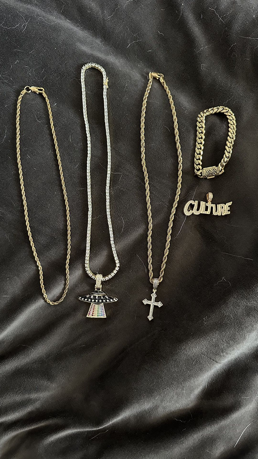 GLD Chains And Bracelet