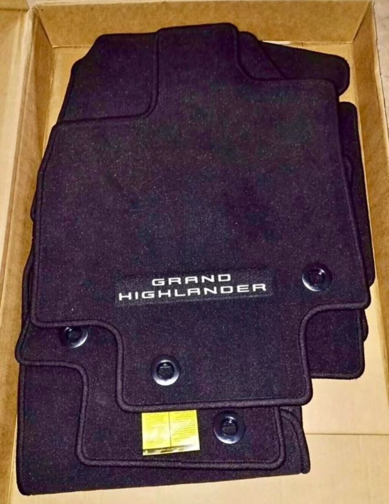 Grand Highlander 2024 Floor Mats , new / not used
