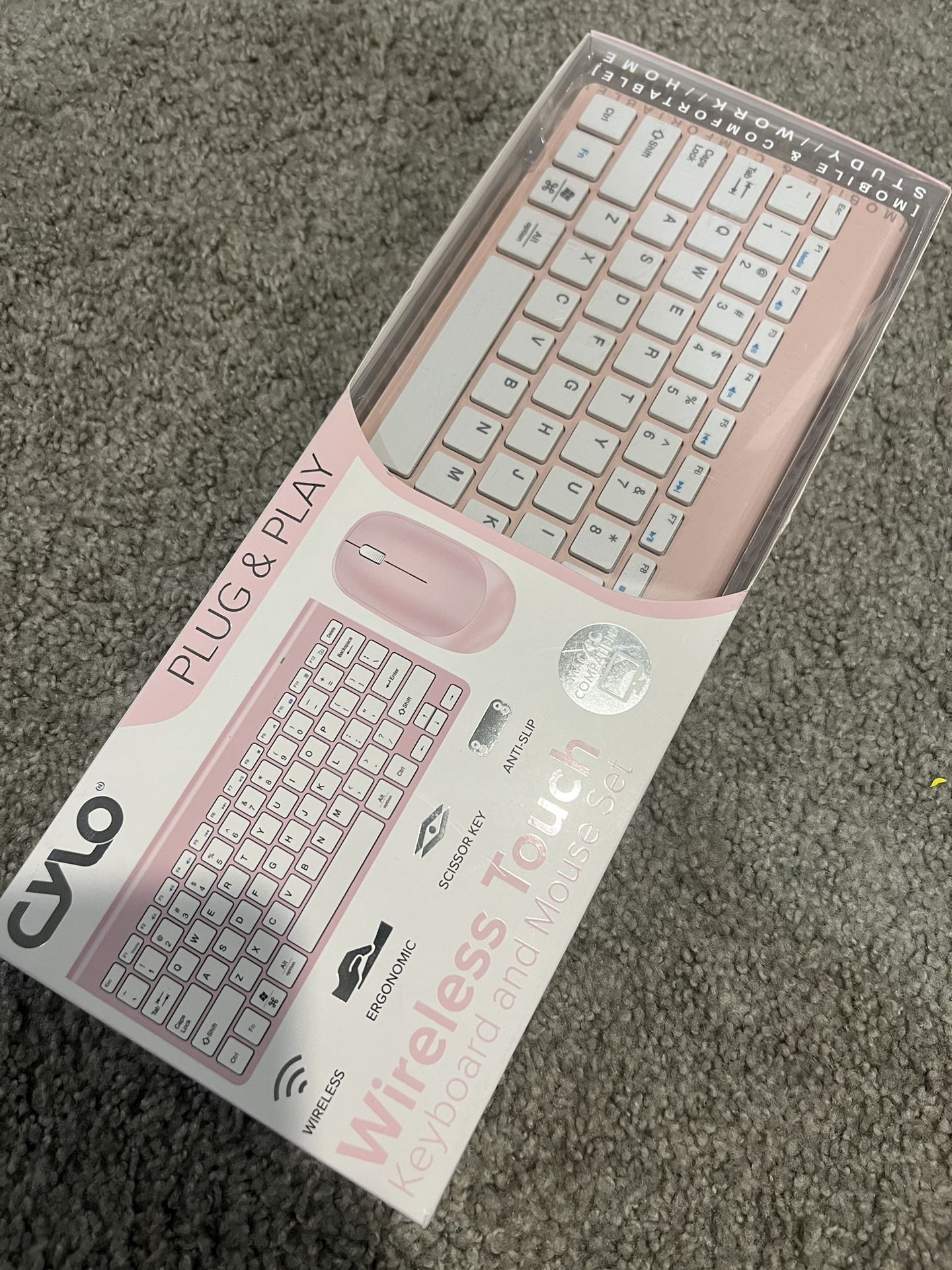 new wireless pink mouse and keyboard set