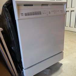 Whirlpool Dishwasher 