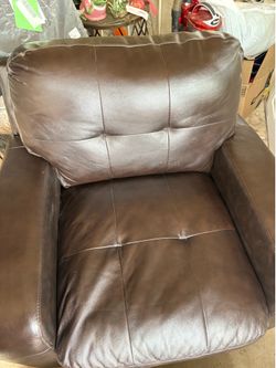Plush Brown Leather Armchair & Matching Ottoman Set – Great Condition!