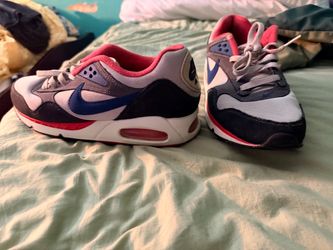 Nikes size 7.5-9.5 air maxes and dunks
