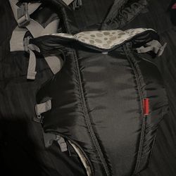 baby carrier