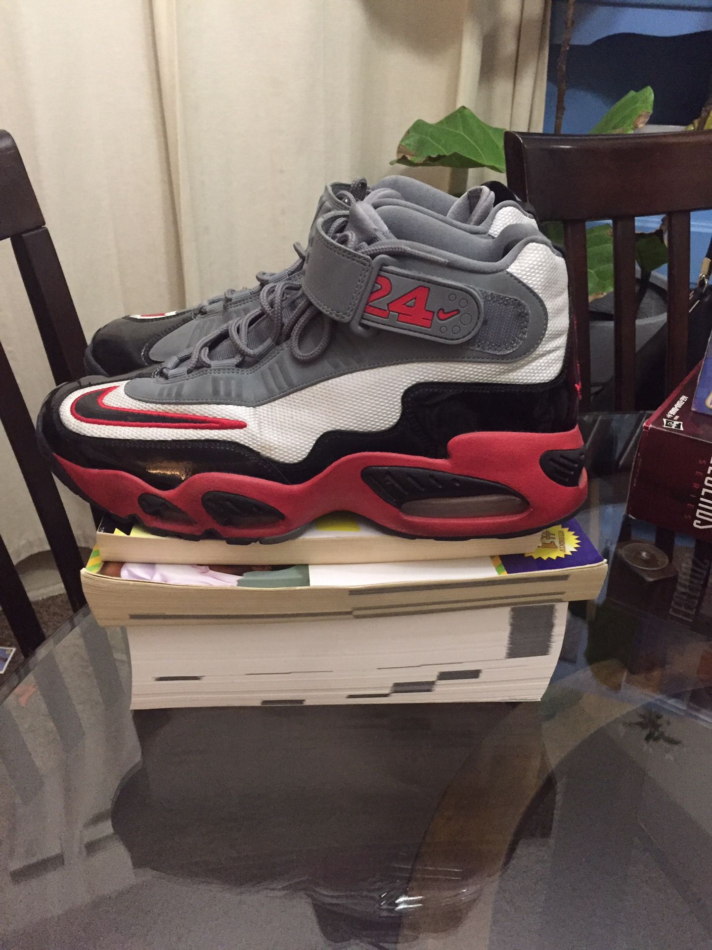 Ken griffey shoes