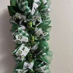 St Patrick’s Day Swag 