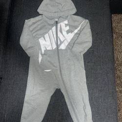 18 Month Nike Set 
