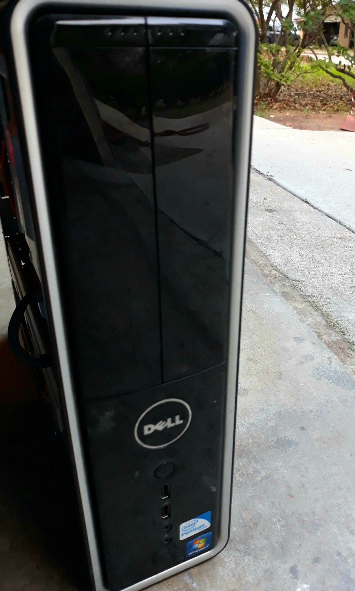 Dell computer desktop