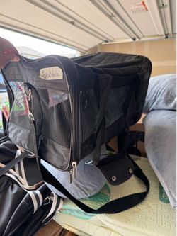 Pet travel bags