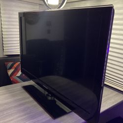 Samsung LCD 40 Inch TV 
