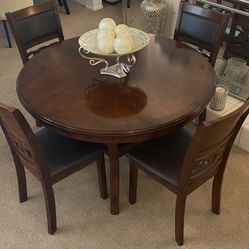 Dining Table Set