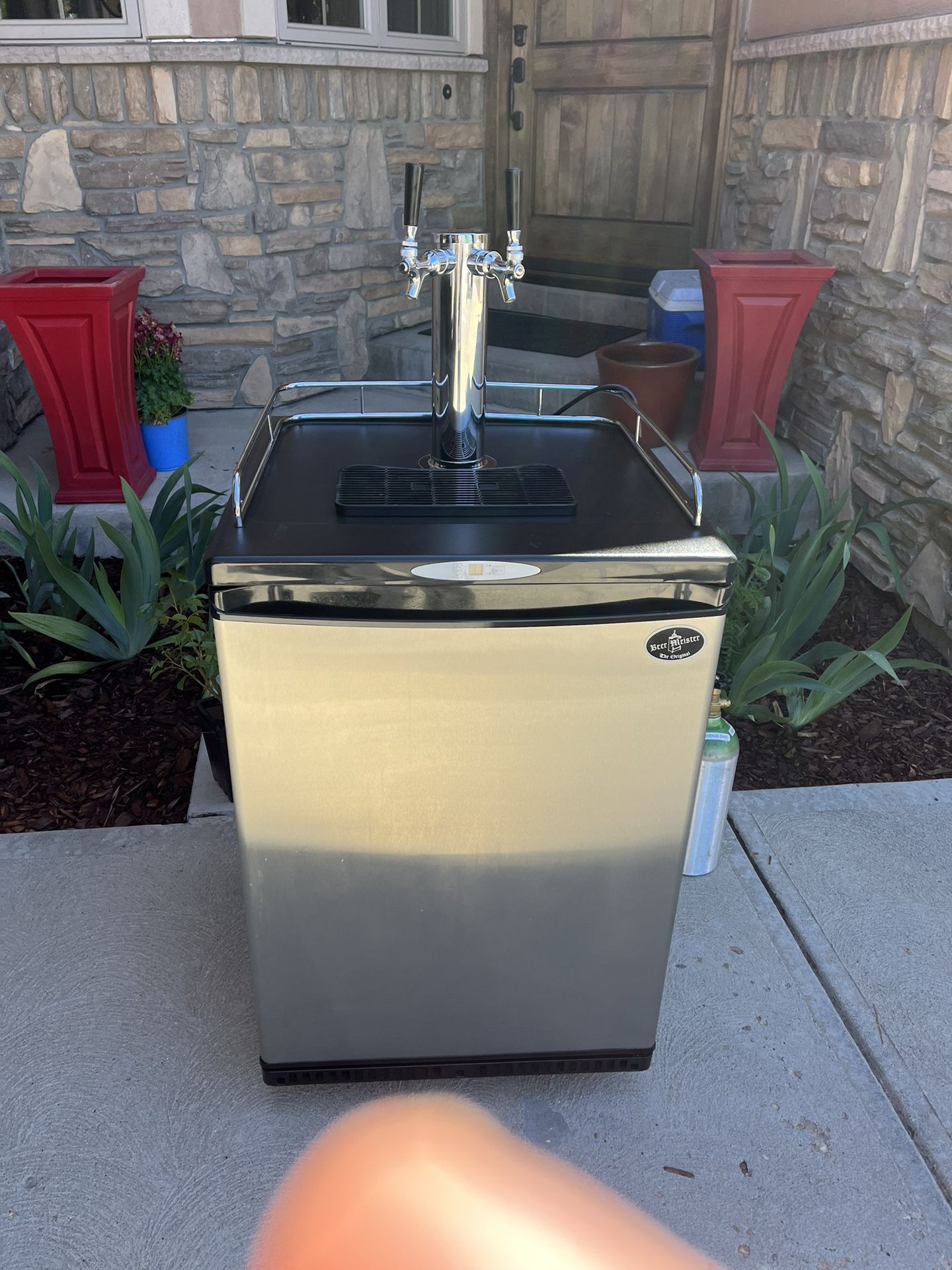 Homebrewer Two Tap Kegerator 