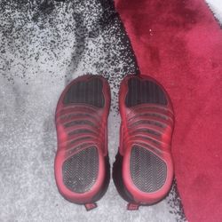 Flu Game 12’s size 10.5