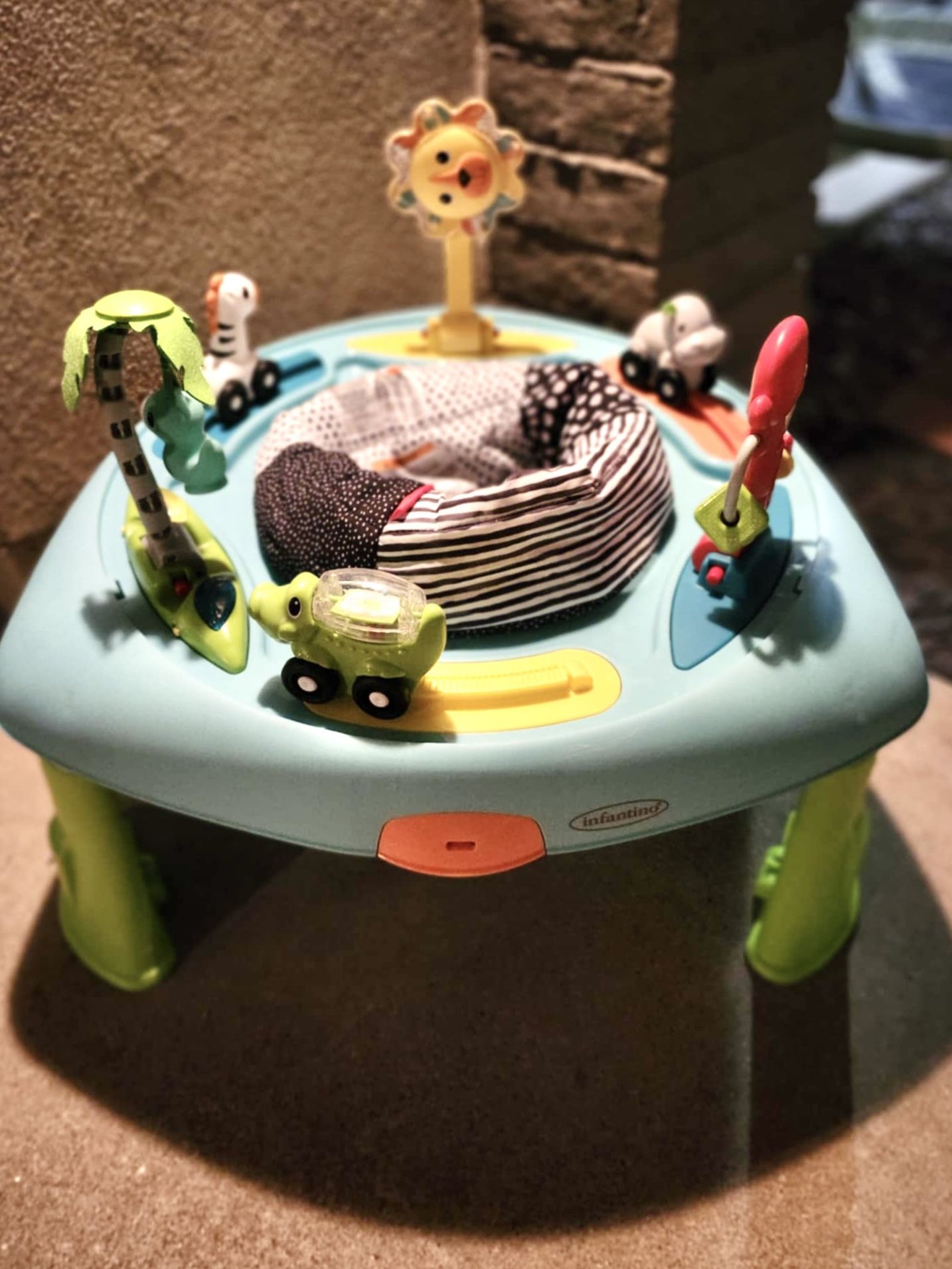 Infantino Activity Center Folding/Portable