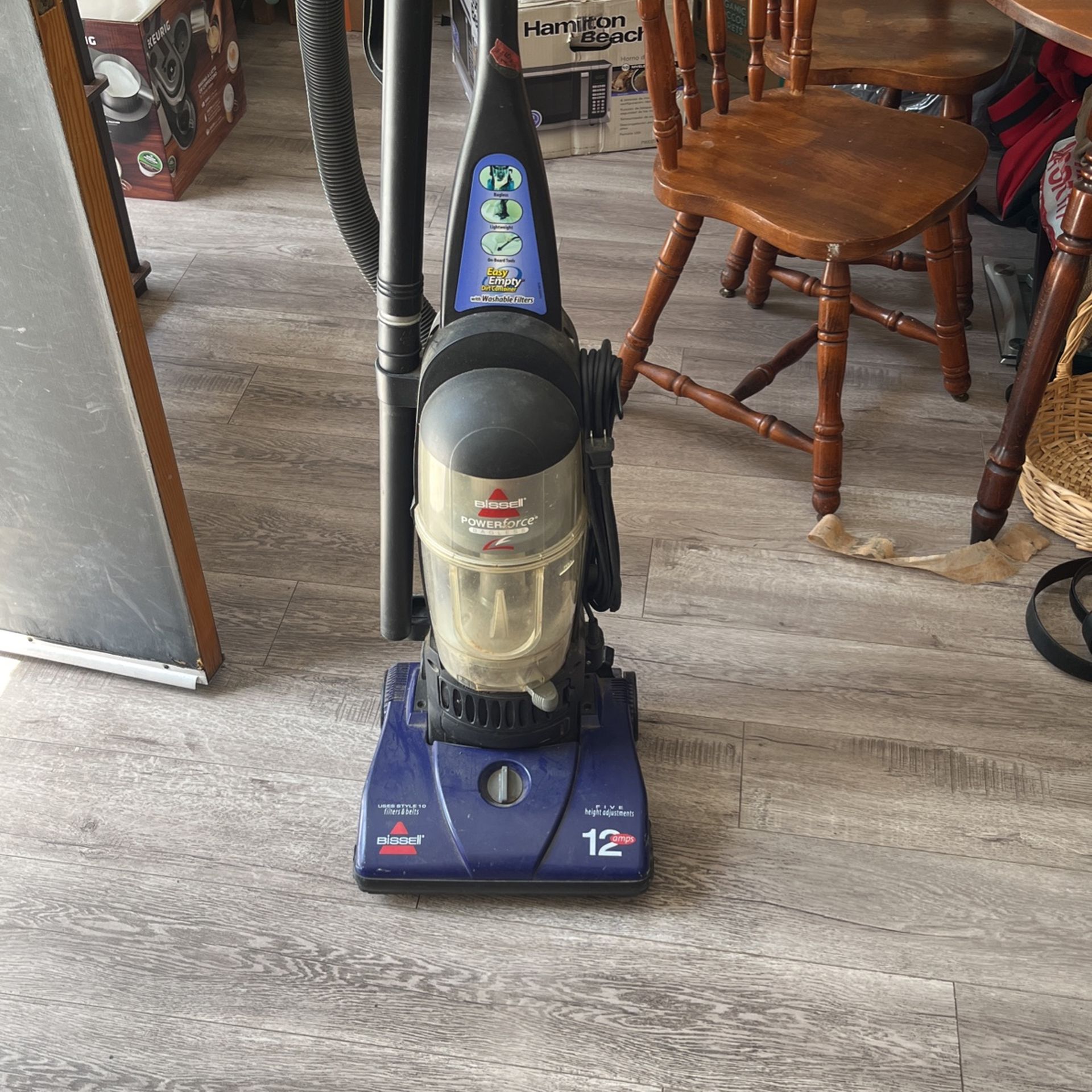 Bissell Vacuum Cleaner- Nice Working Condition