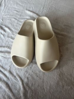 Adidas Yeezy Slides