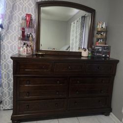 Tocador Y Cajonera  