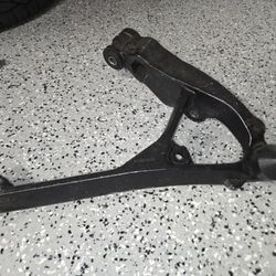 Control Arm For 99-06 Chevy Silverado 1500 Tahoe GMC Savana 1500 Front RH Lower