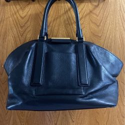 Vintage black leather Scathual  Micheal  Kors 👜 
