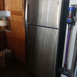 Whirlpool Fridge 