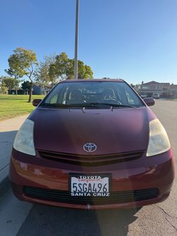 2005 Toyota Prius – Hybrid - Clean tittle- Smog in hand – Clean & Ready to Go