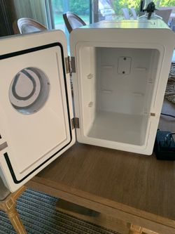 MONAT Skincare Mini Fridge