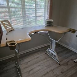 Trek Desk