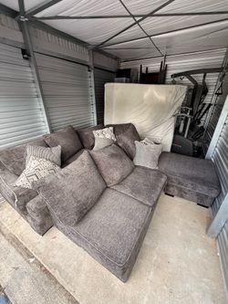 Moving sale