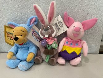Disney Easter set plush beanies. Easter poo Tigger and gopher.