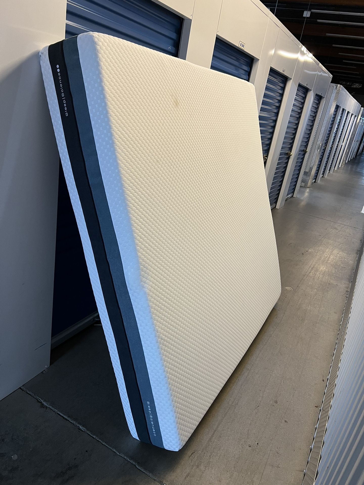 King Mattress ! King Size Mattress ! Sleep Science Sonoma Iflip Mattress ! King Bed ! Free Delivery