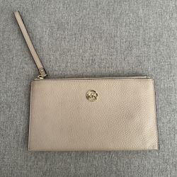 Michael Kors Clutch Wallet