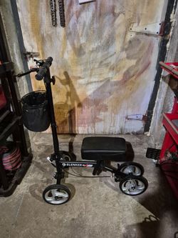 Knee scooter