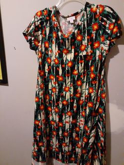 Small lularoe top
