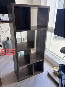 bookshelf - 25$