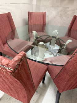Dining Table and 5 Chairs