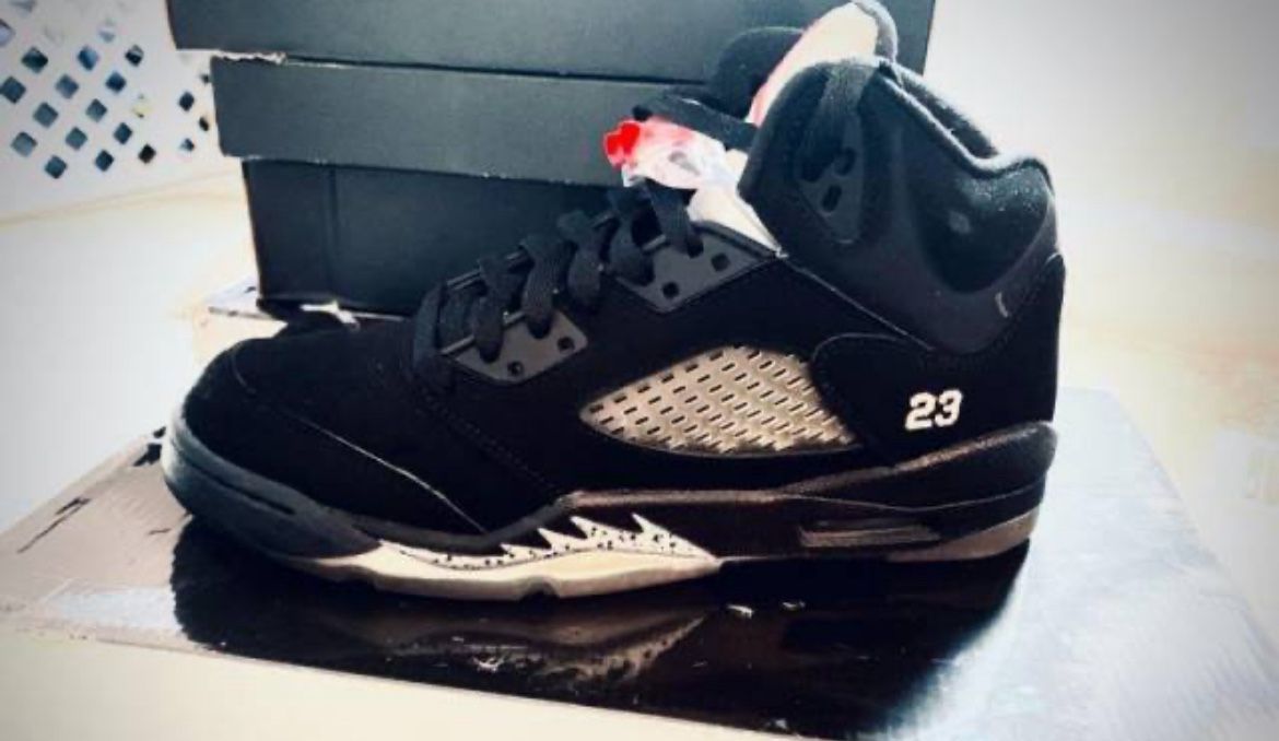 Jordan 5 Black Metallic DS