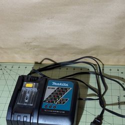 Makita  DC18RC 18V CHARGER RAPID CHARGE  