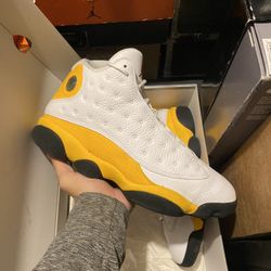 Jordan Del Sol 13s size 11 USED But Clean