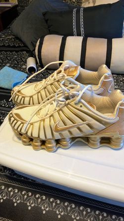 Ladies Nike shop