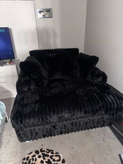Midnight madness Oversized chair