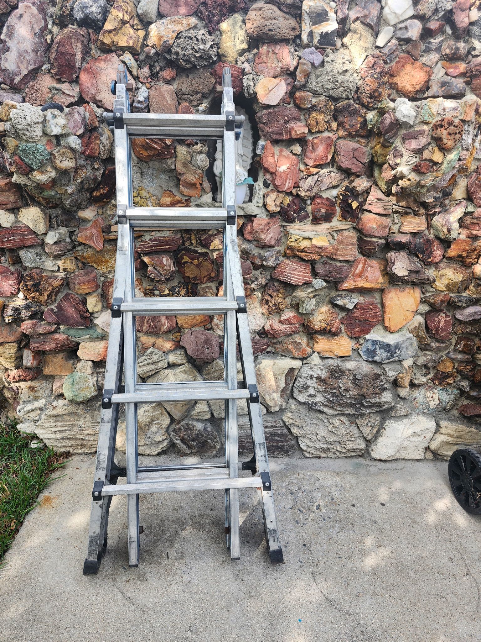 Folding Ladder 