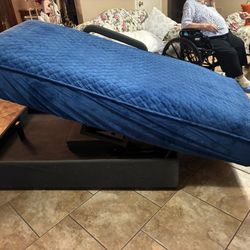 Power Lift Bed with rails 