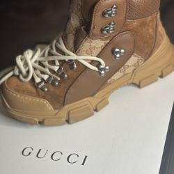Gucci boots 