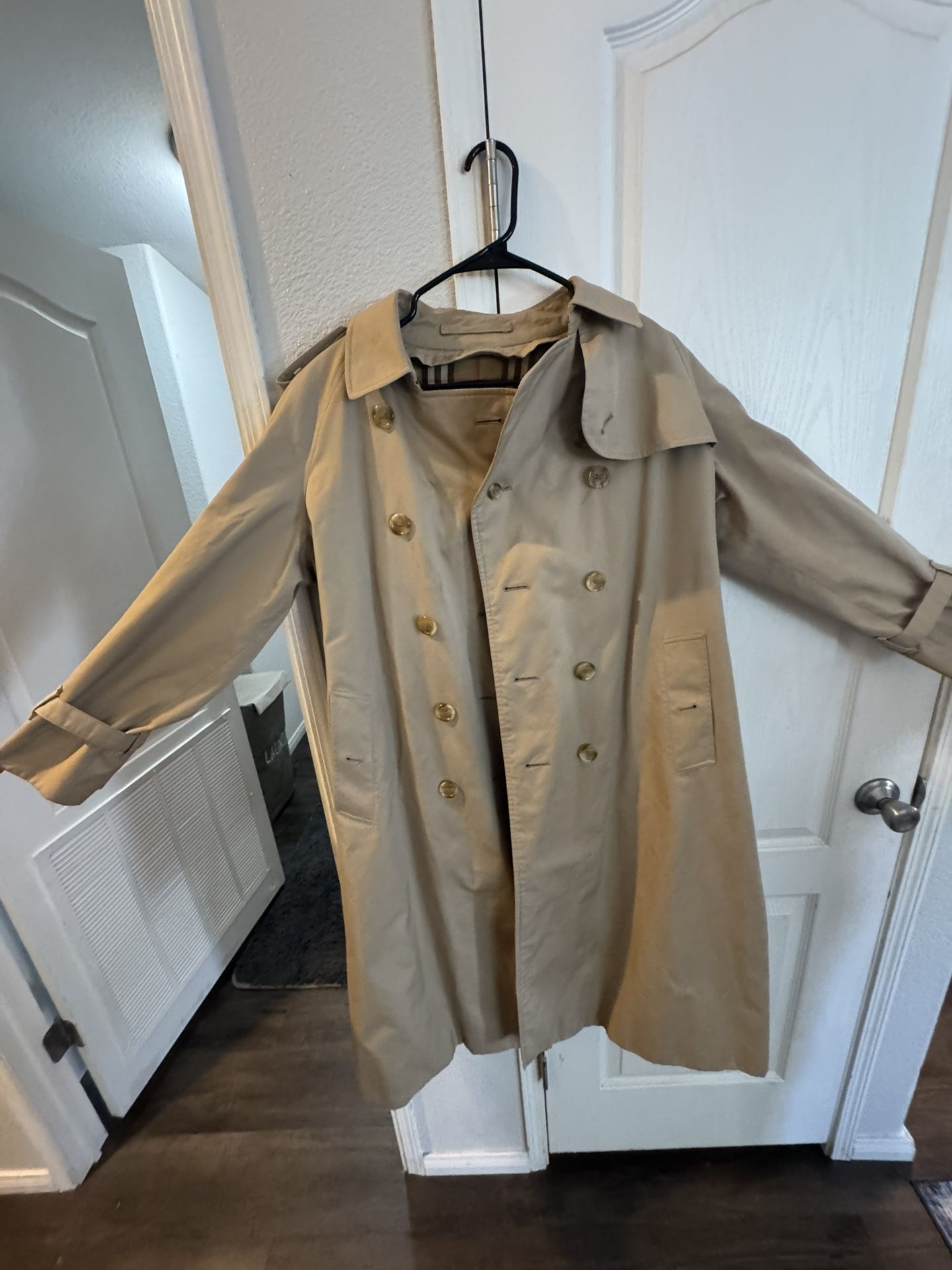 Burberry Trench Coat 