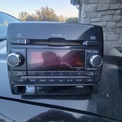 TOYOTA CD AND RADIO