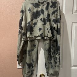 Women’s Pretty Little Thing Set 